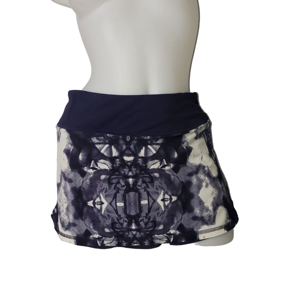 Lululemon Run Chase Me Skirt Skort Ink Blot White Deep Indigo Size 6